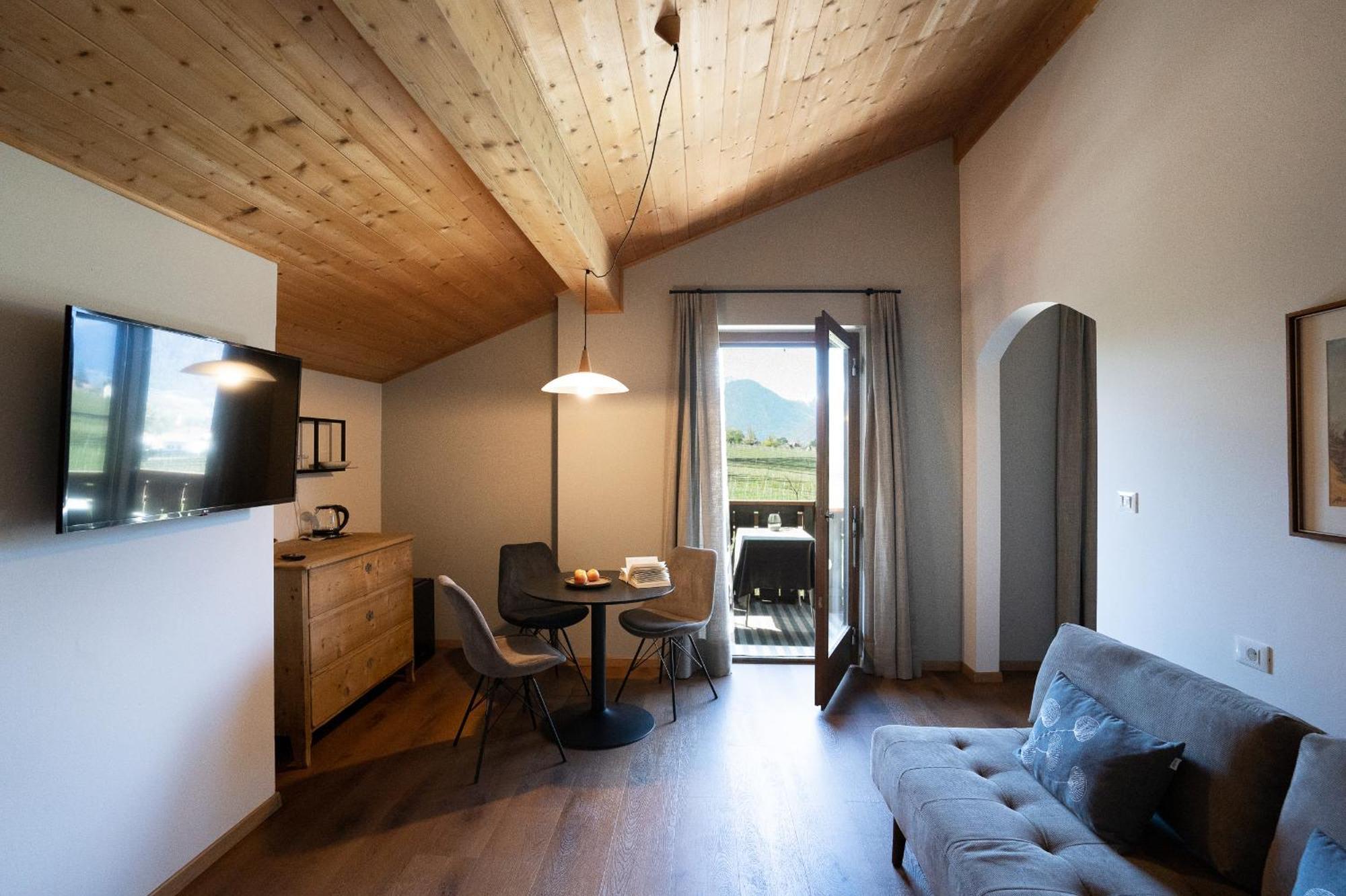 Baecksteinerhof Villa Merano Room photo